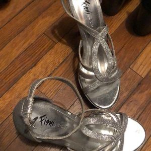 glitter sparkly four inch pumps